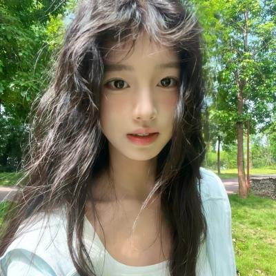人前叫多莉,人后叫凯蒂 海报